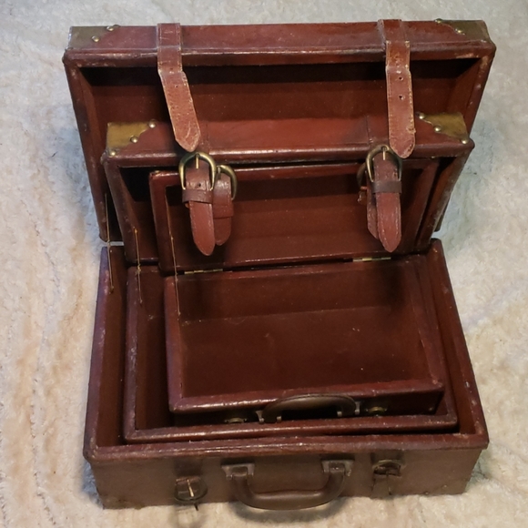 old school trunk luggage